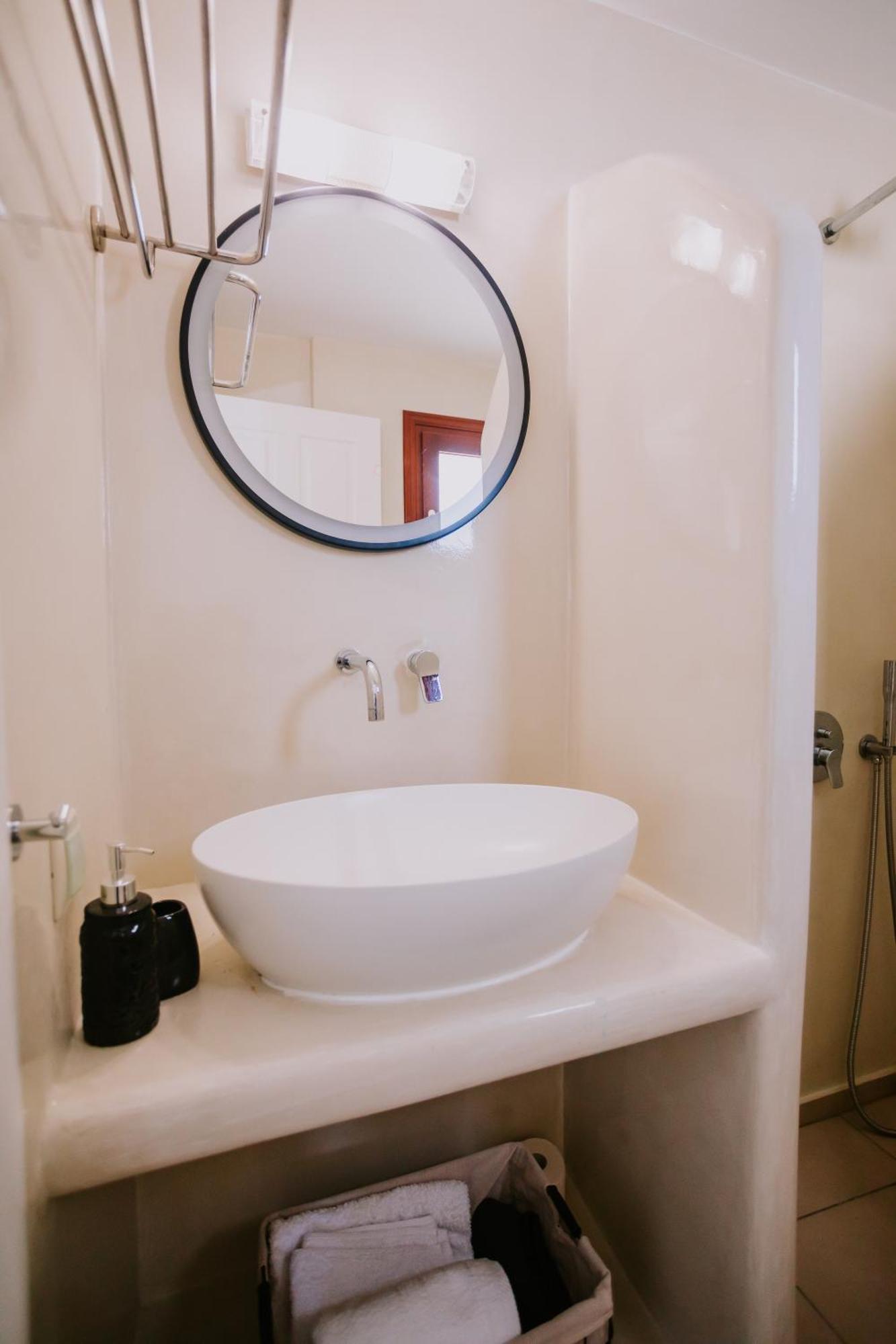 Sun Stories Suites Vothon Ngoại thất bức ảnh